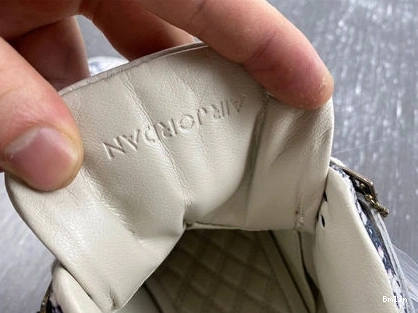 Bmlin Shoes WellDesigned 4 813191- 3934 Retro Jordan 1026